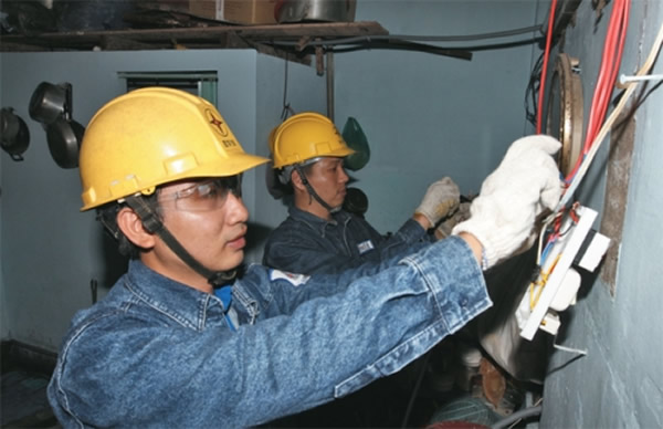 Tuyển dụng thợ thi công, sửa chữa điện nước
